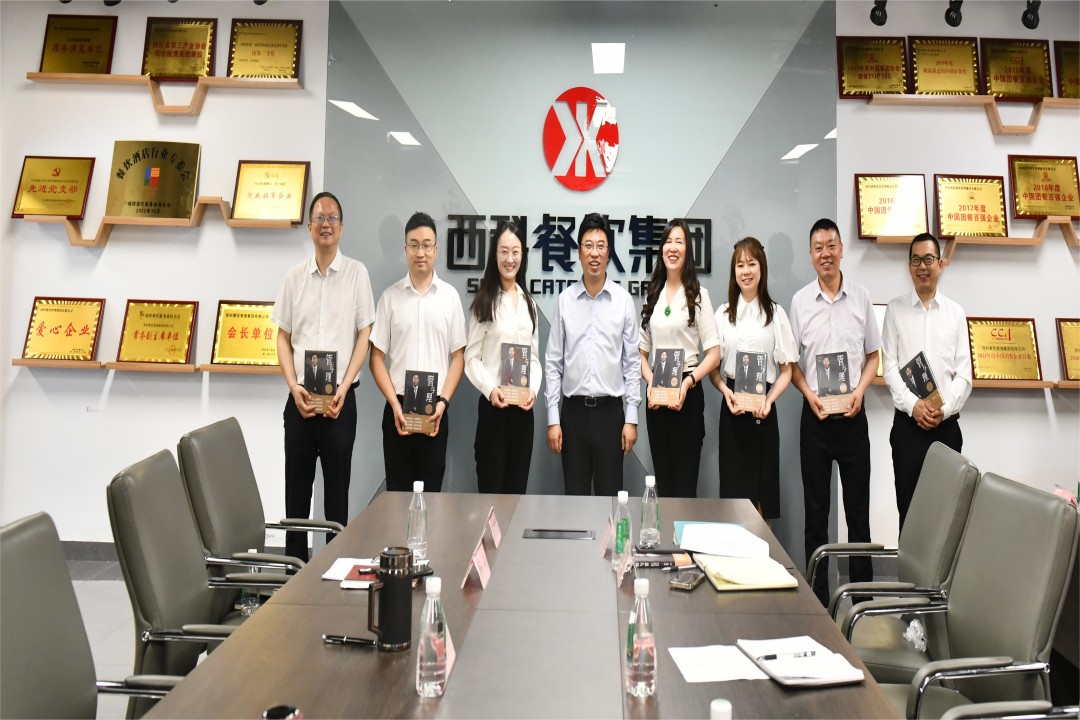 知识改变运气，，，学习成绩未来 ——尊龙凯时人生就是搏餐饮集团高管念书分享会圆满召开