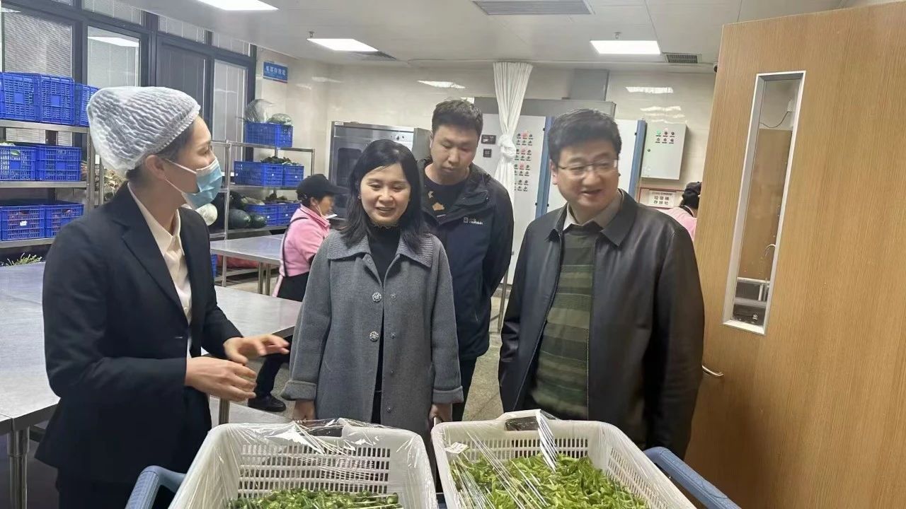 重庆儿童医院食物清静强化行动：副院长陈大鹏带队检查，，，，，，确保饮食清静